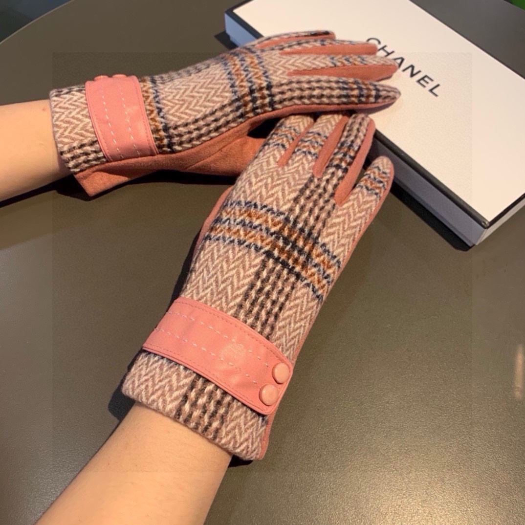 Chanel Gloves