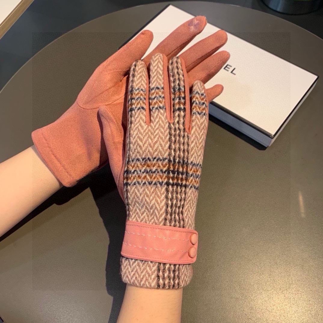 Chanel Gloves