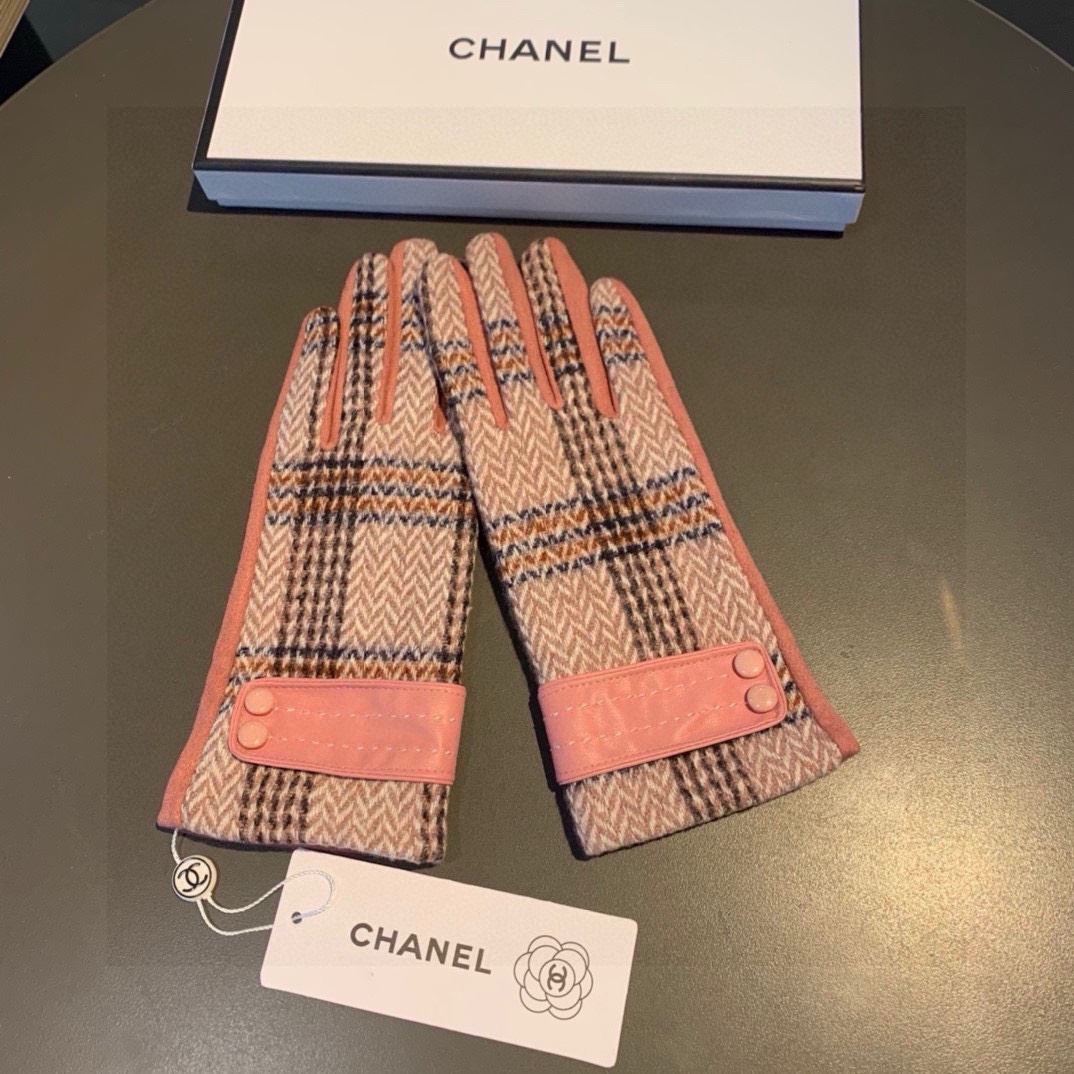 Chanel Gloves