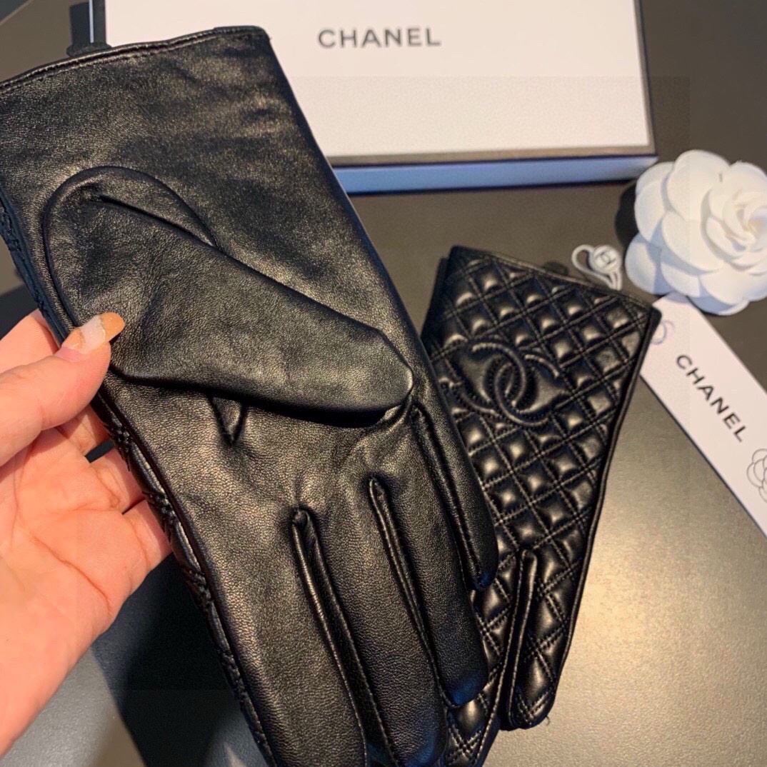 Chanel Gloves