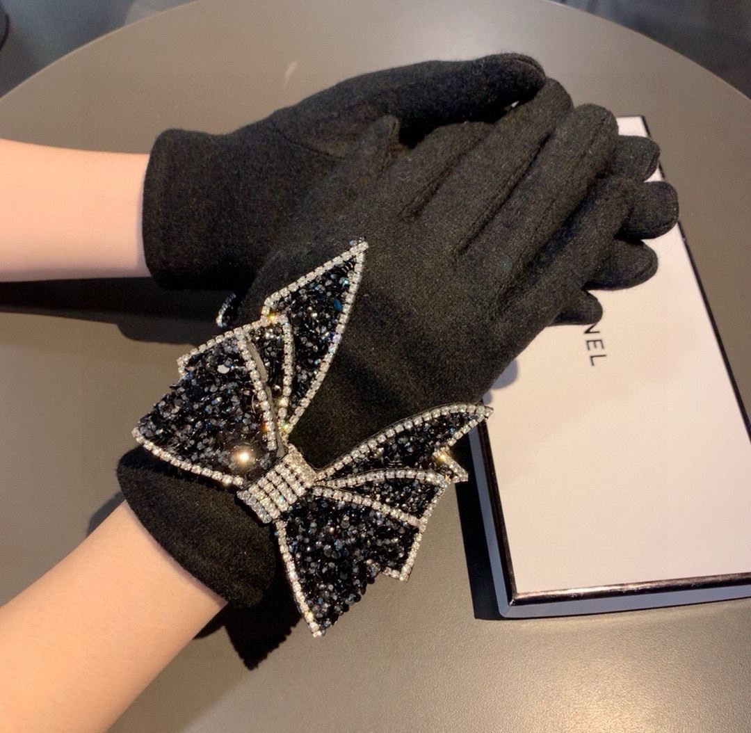 Chanel Gloves