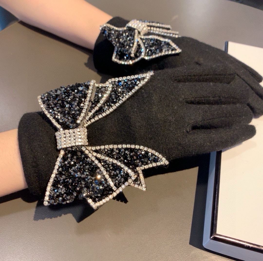 Chanel Gloves