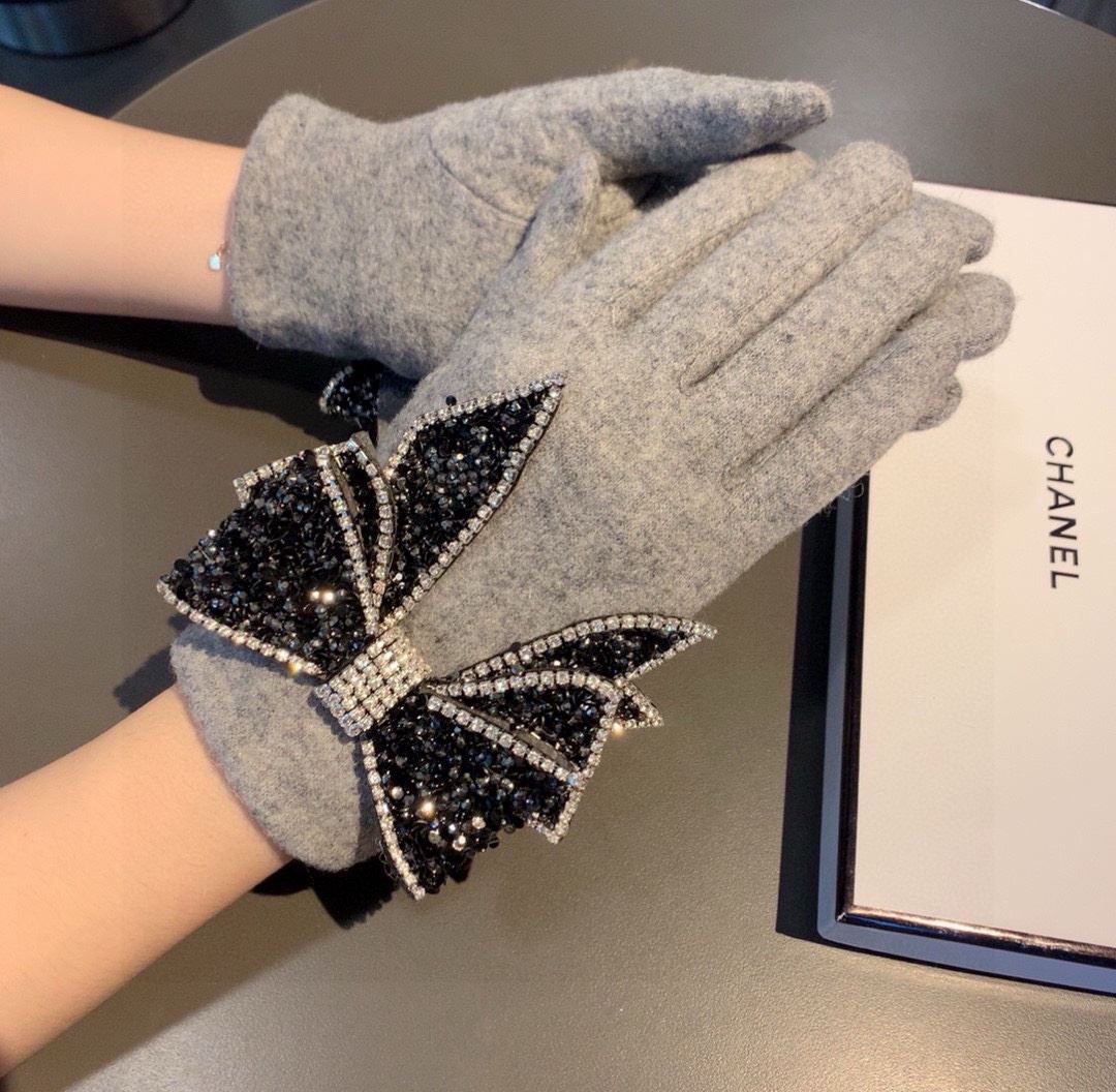 Chanel Gloves