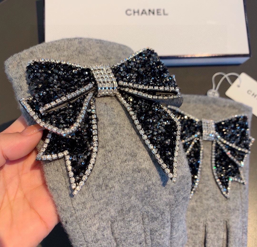 Chanel Gloves