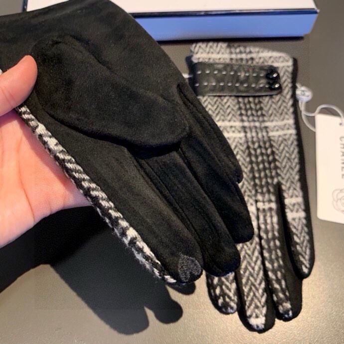 Chanel Gloves