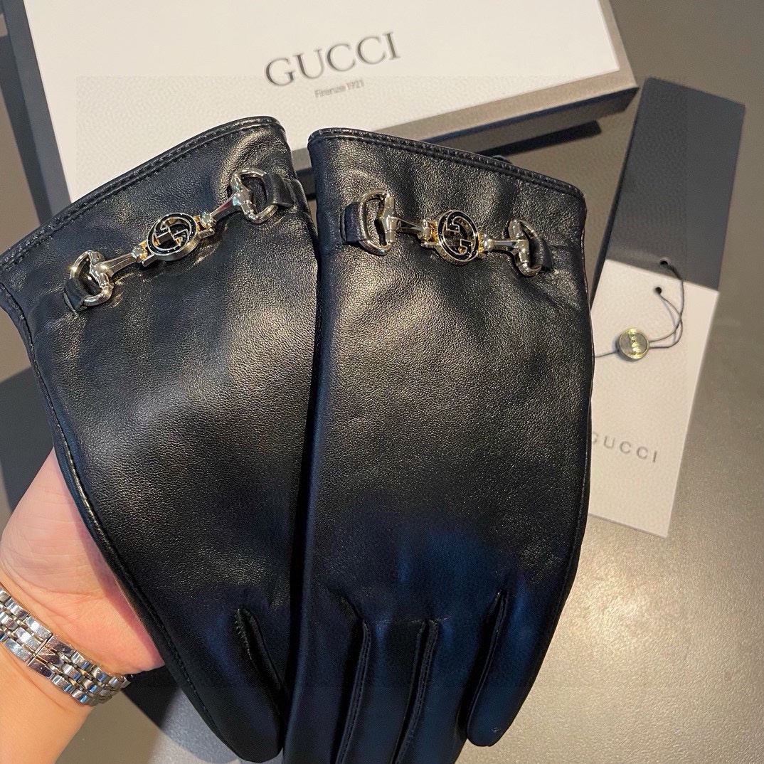 Gucci Gloves