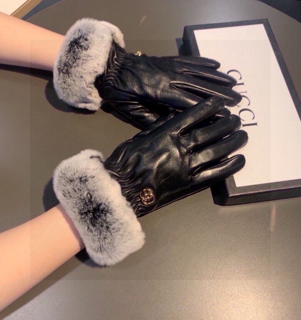 Gucci Gloves