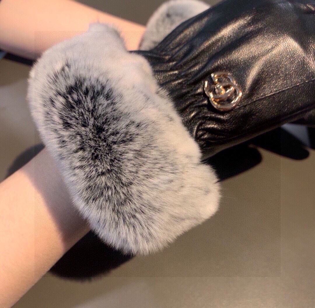 Gucci Gloves