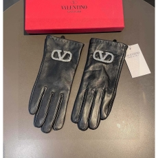 Valentino Gloves