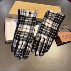 Burberry Gloves