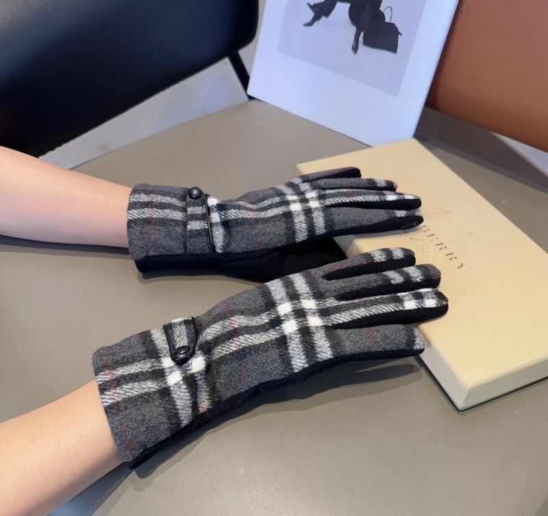 Burberry Gloves