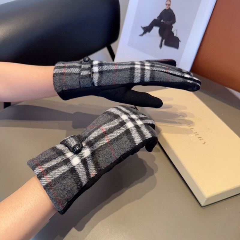 Burberry Gloves