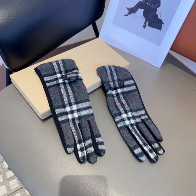 Burberry Gloves