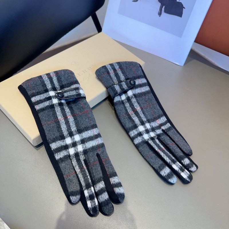 Burberry Gloves