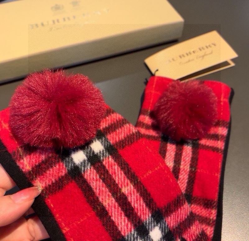 Burberry Gloves