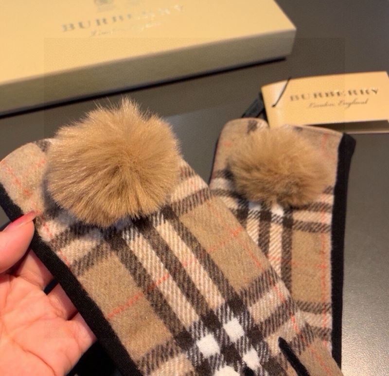 Burberry Gloves