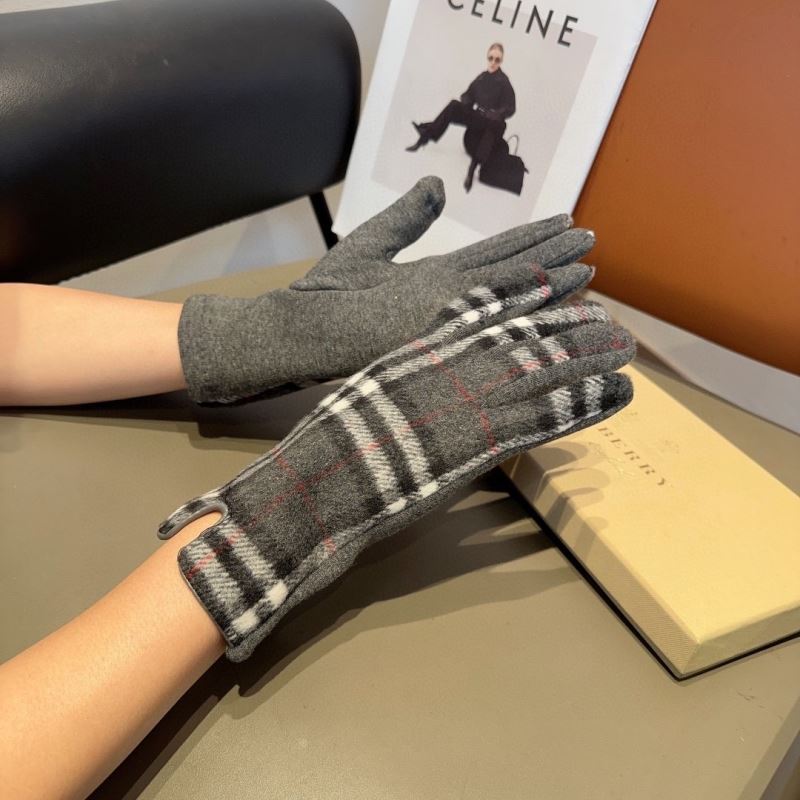 Burberry Gloves