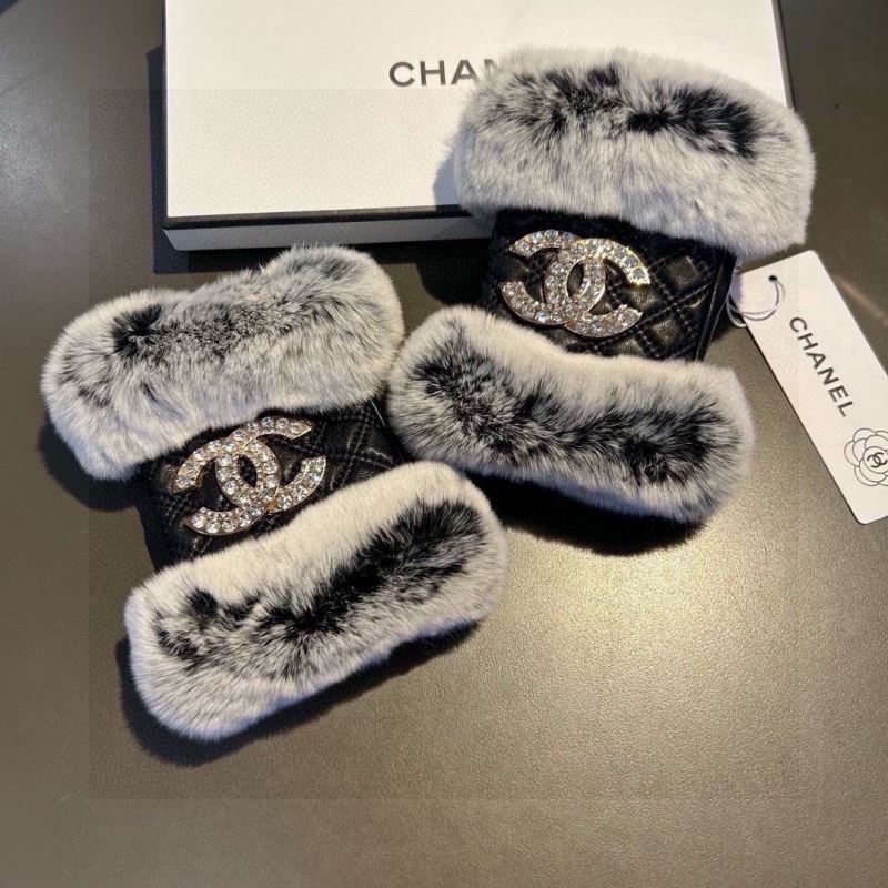 Chanel Gloves