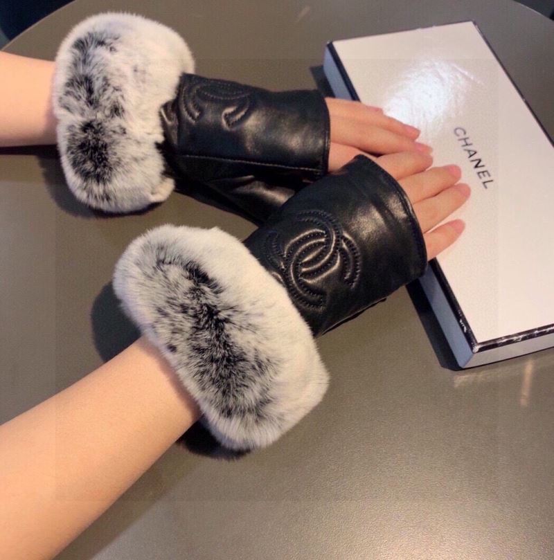 Chanel Gloves