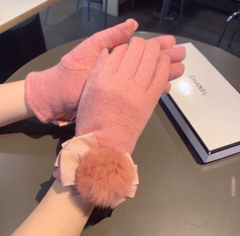 Chanel Gloves