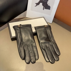 Gucci Gloves