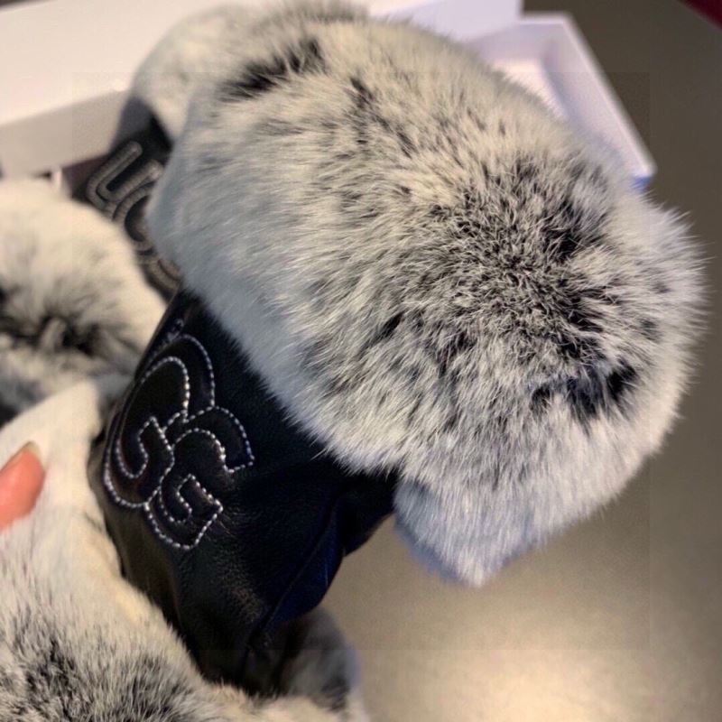 Gucci Gloves