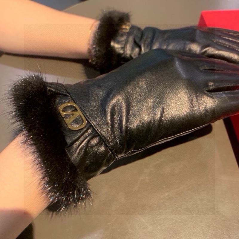 Valentino Gloves