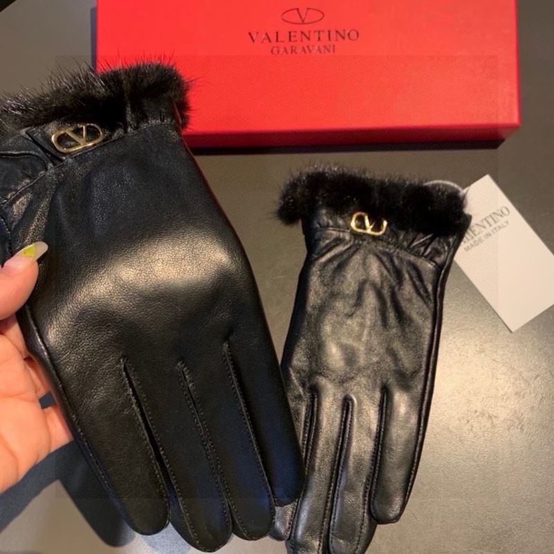 Valentino Gloves