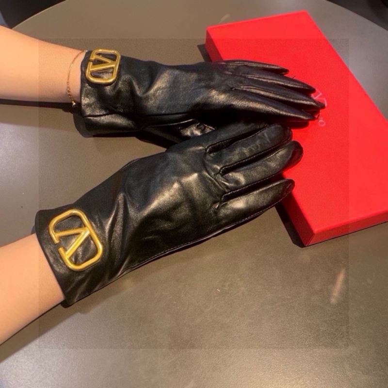 Valentino Gloves