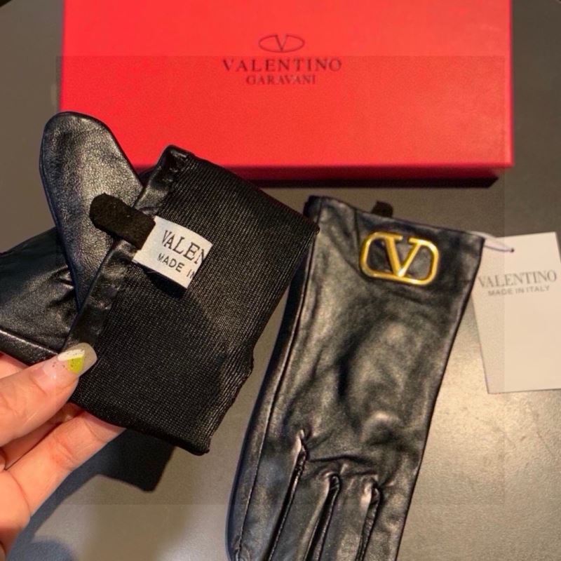 Valentino Gloves