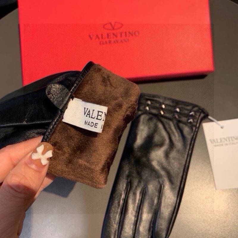 Valentino Gloves