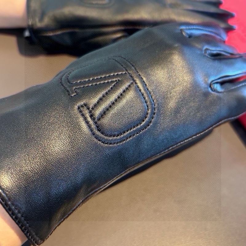 Valentino Gloves