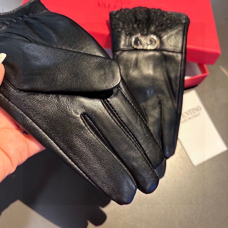 Valentino Gloves