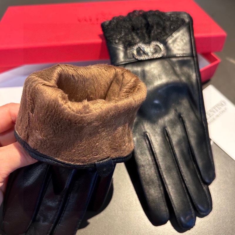 Valentino Gloves