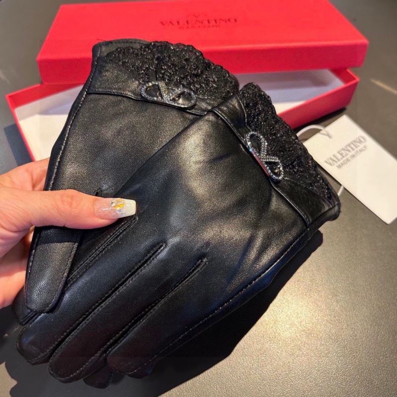 Valentino Gloves