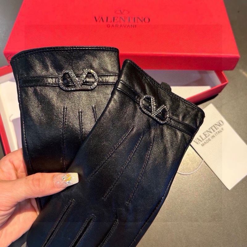 Valentino Gloves