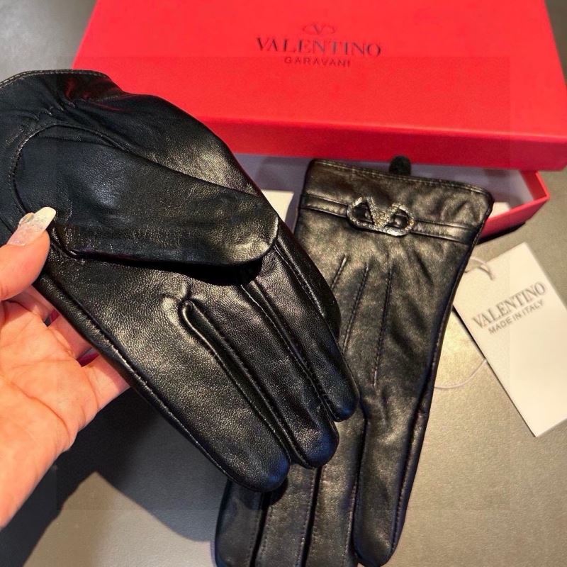 Valentino Gloves