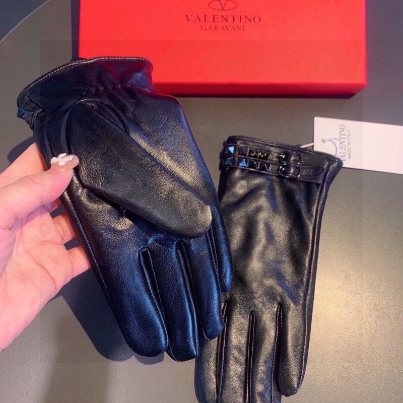 Valentino Gloves