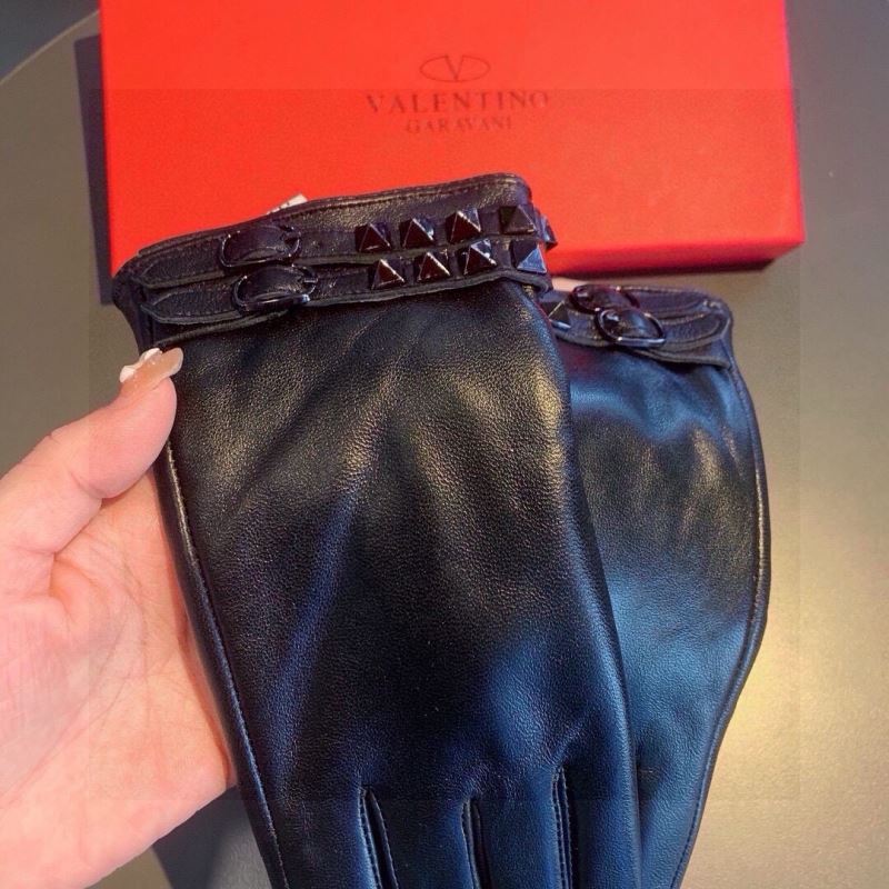 Valentino Gloves