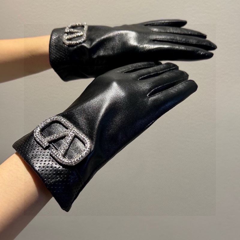 Valentino Gloves