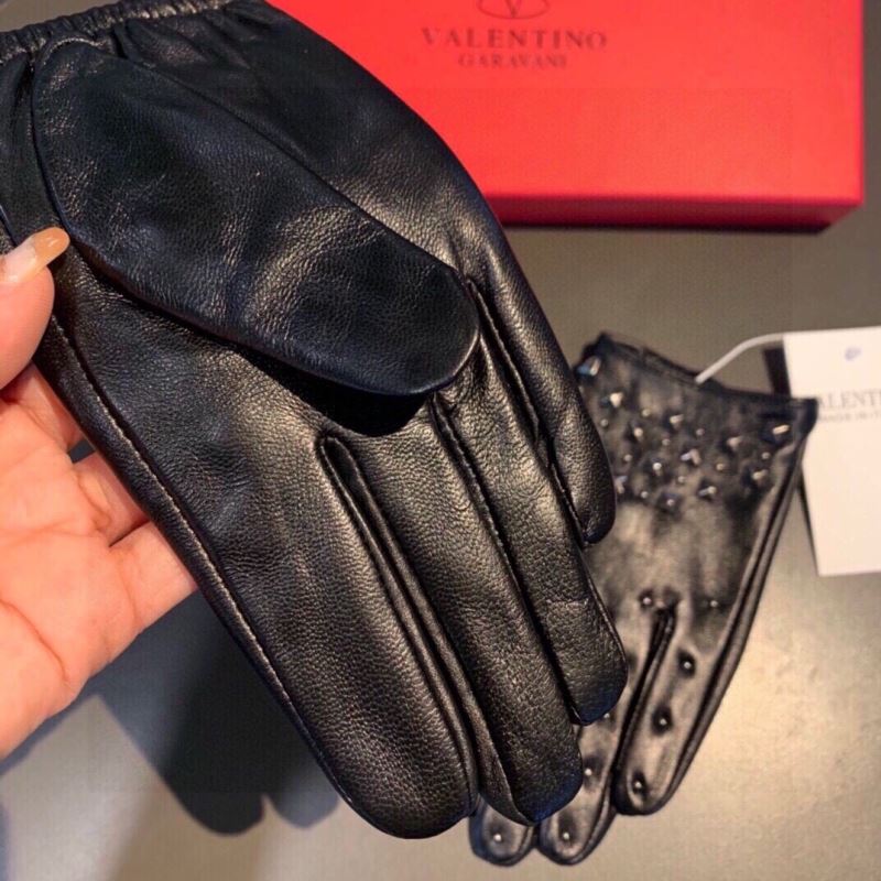 Valentino Gloves