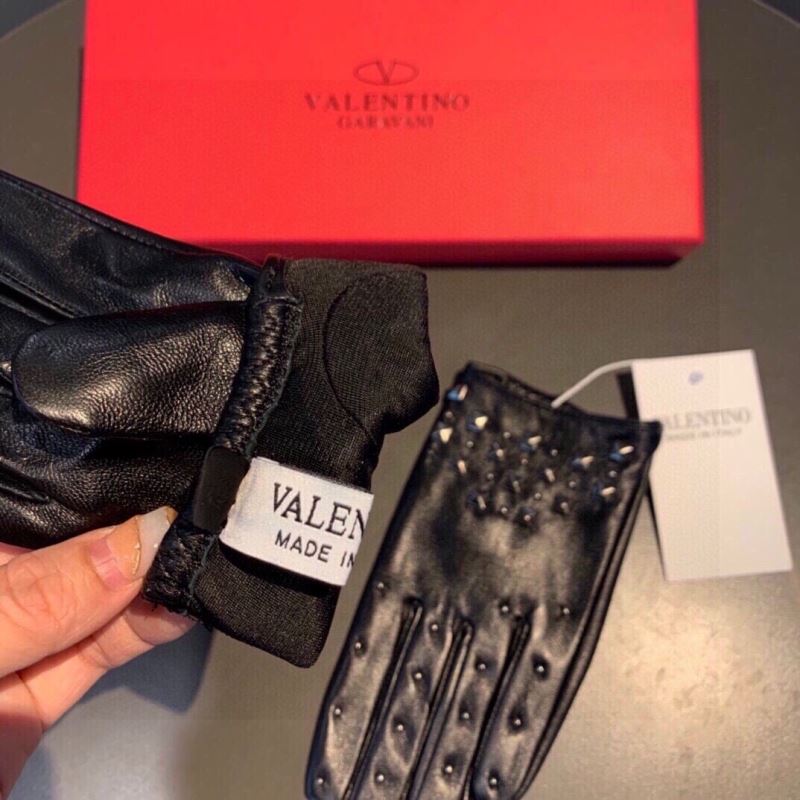 Valentino Gloves