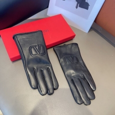 Valentino Gloves