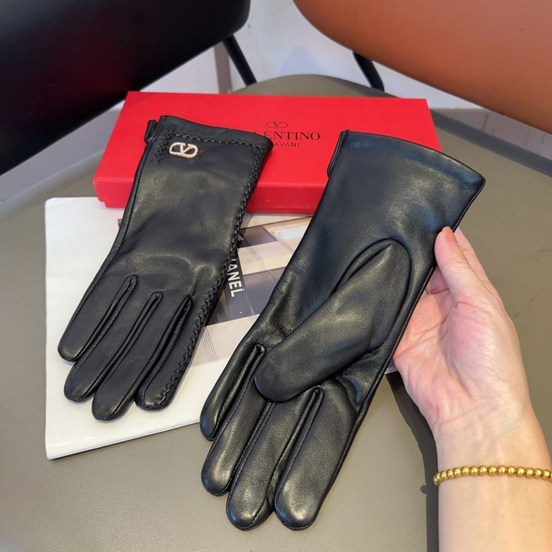 Valentino Gloves