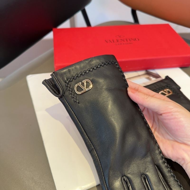 Valentino Gloves