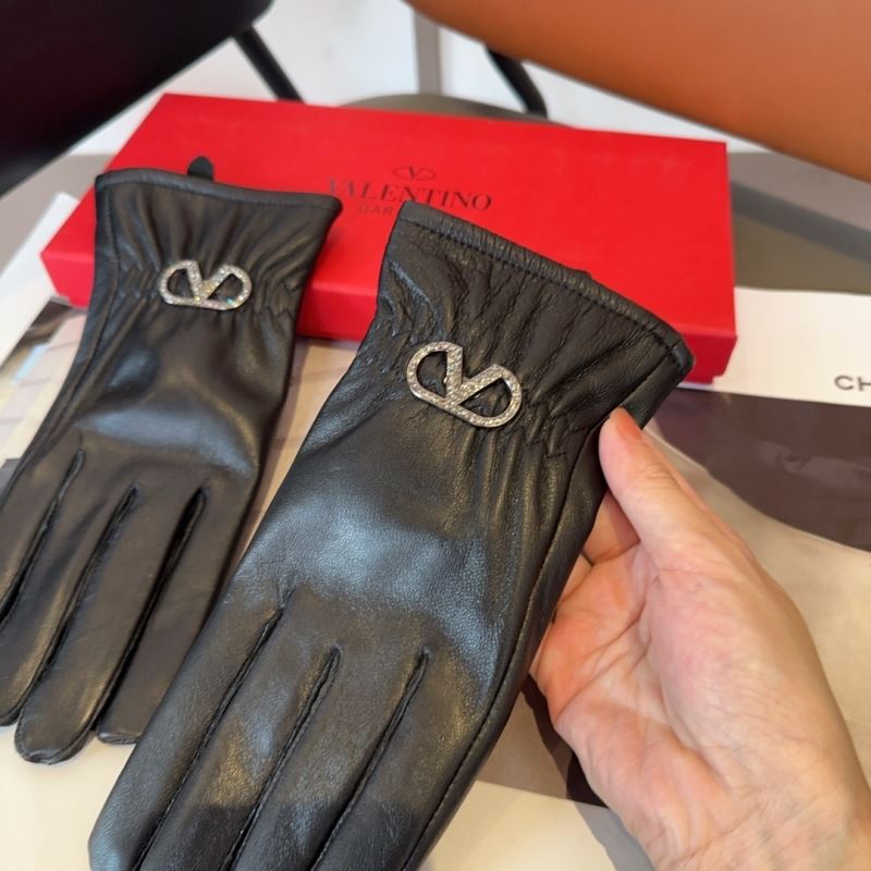 Valentino Gloves