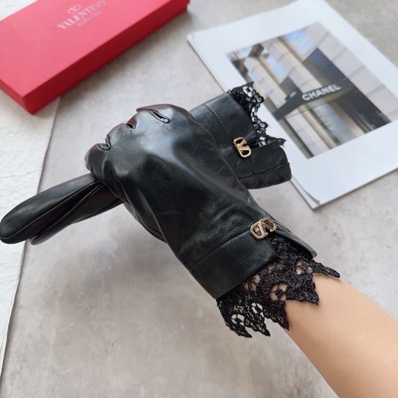 Valentino Gloves