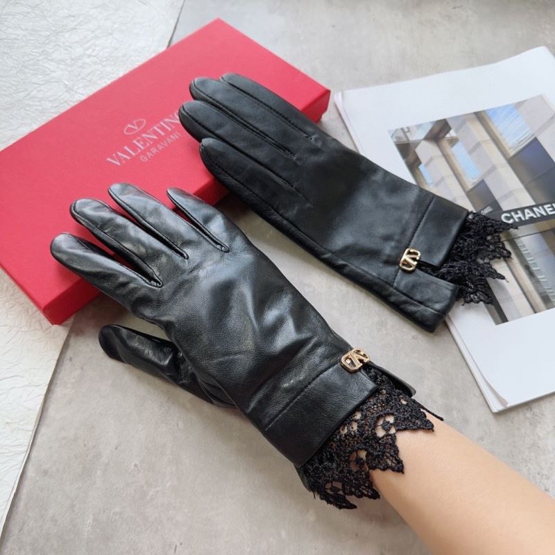 Valentino Gloves