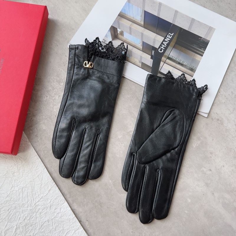 Valentino Gloves