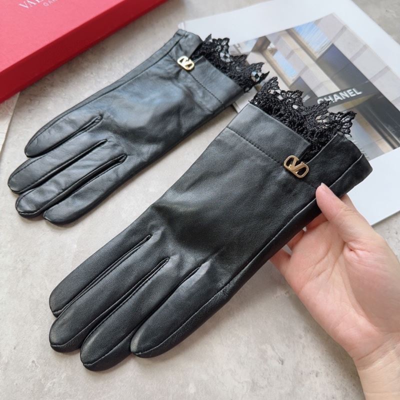 Valentino Gloves